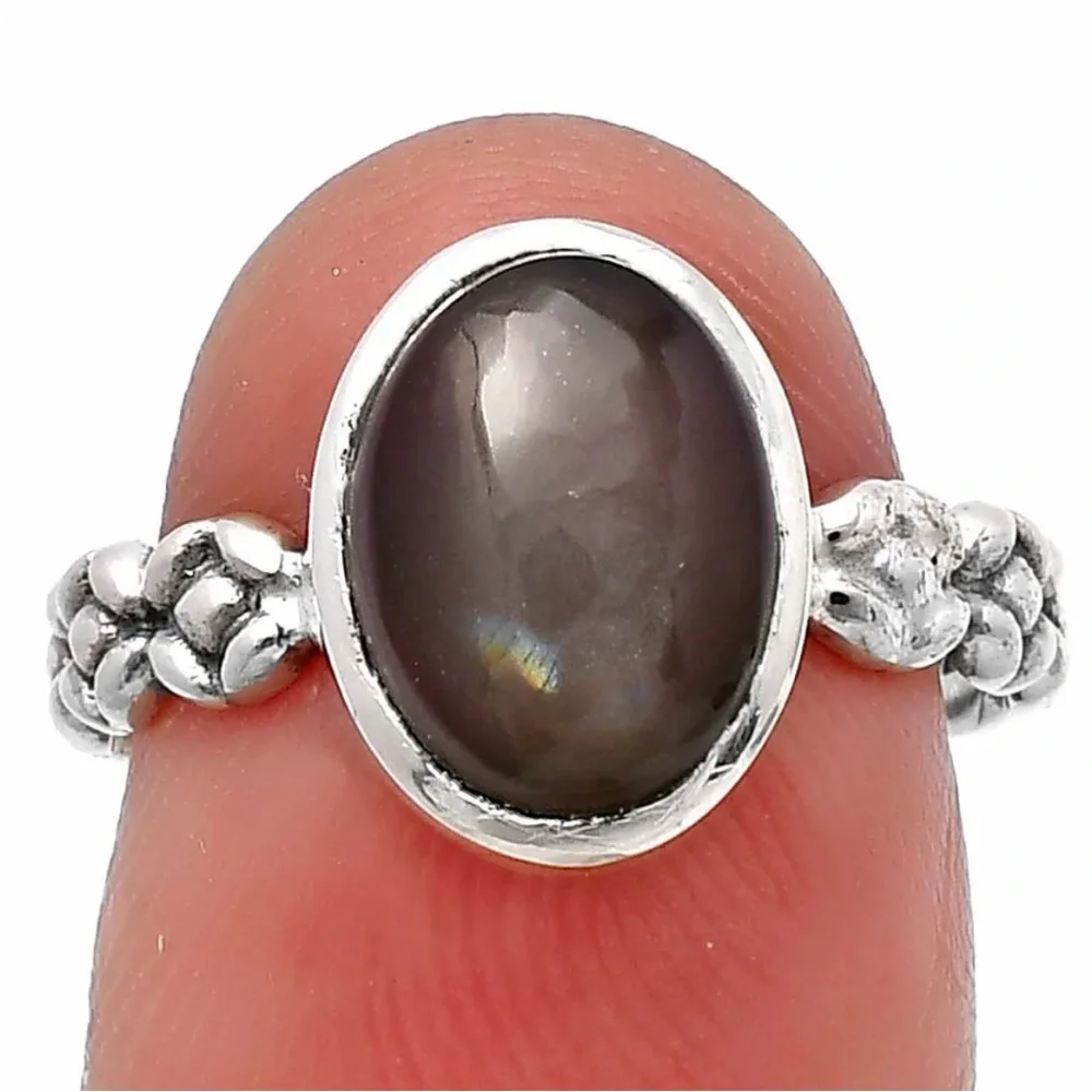 Gray moonstone sterling silver rings size 7.5 or 8 - Picture 5 of 6